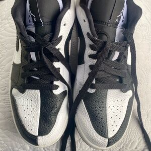 Nike air Jordan sneakers